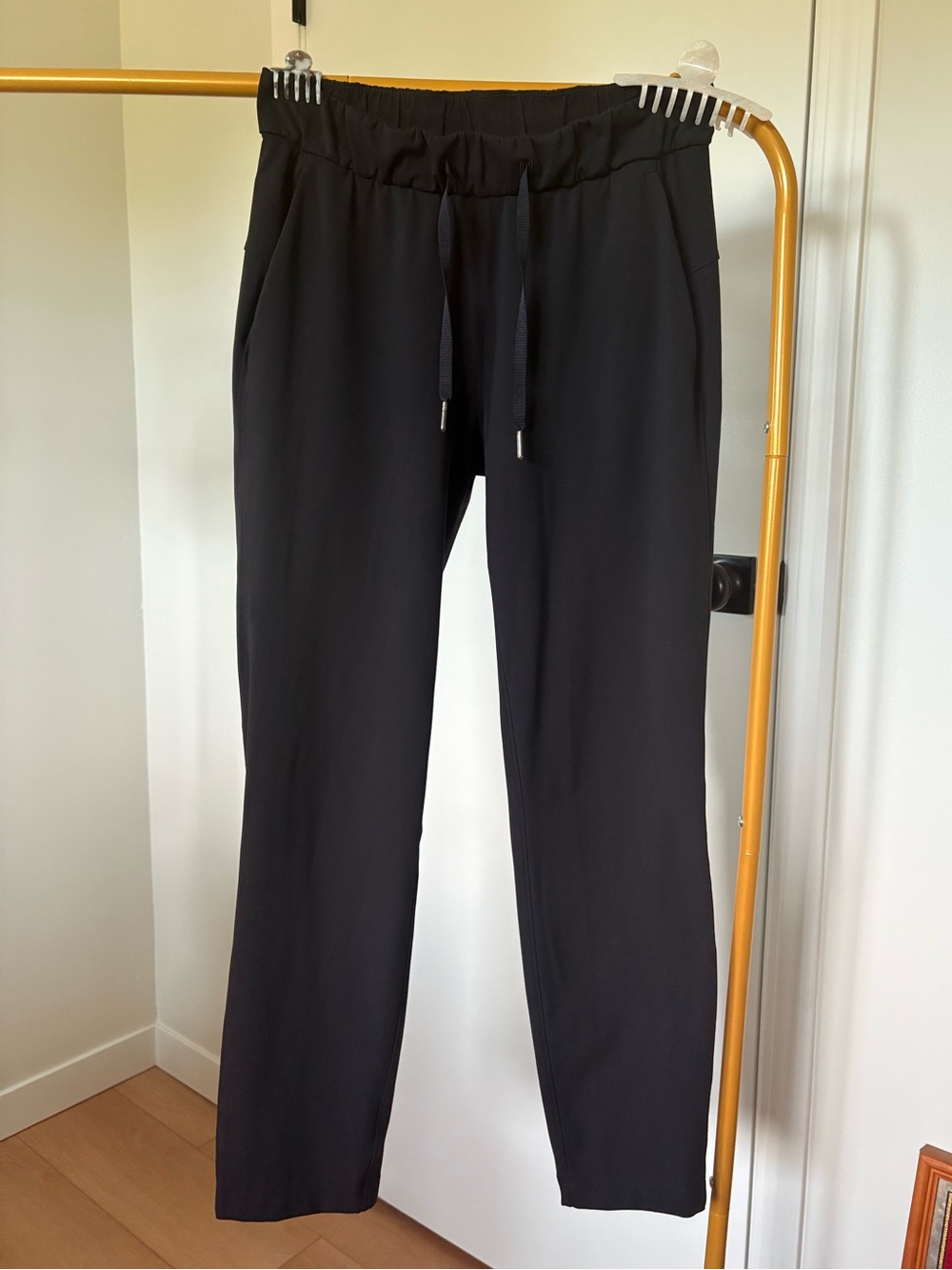 Lulu Black Drawstring Active Wear Pant